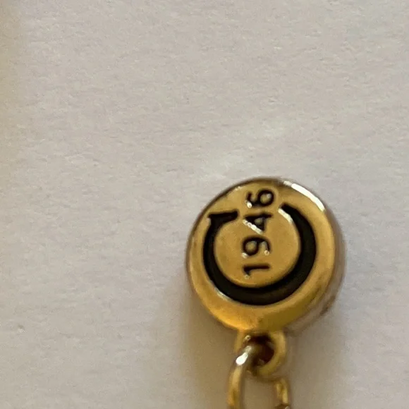 VINTAGE 1946 GOLD TONE CROSS ON BLACK CORD UNISEX NECKLACE - Picture 4 of 5